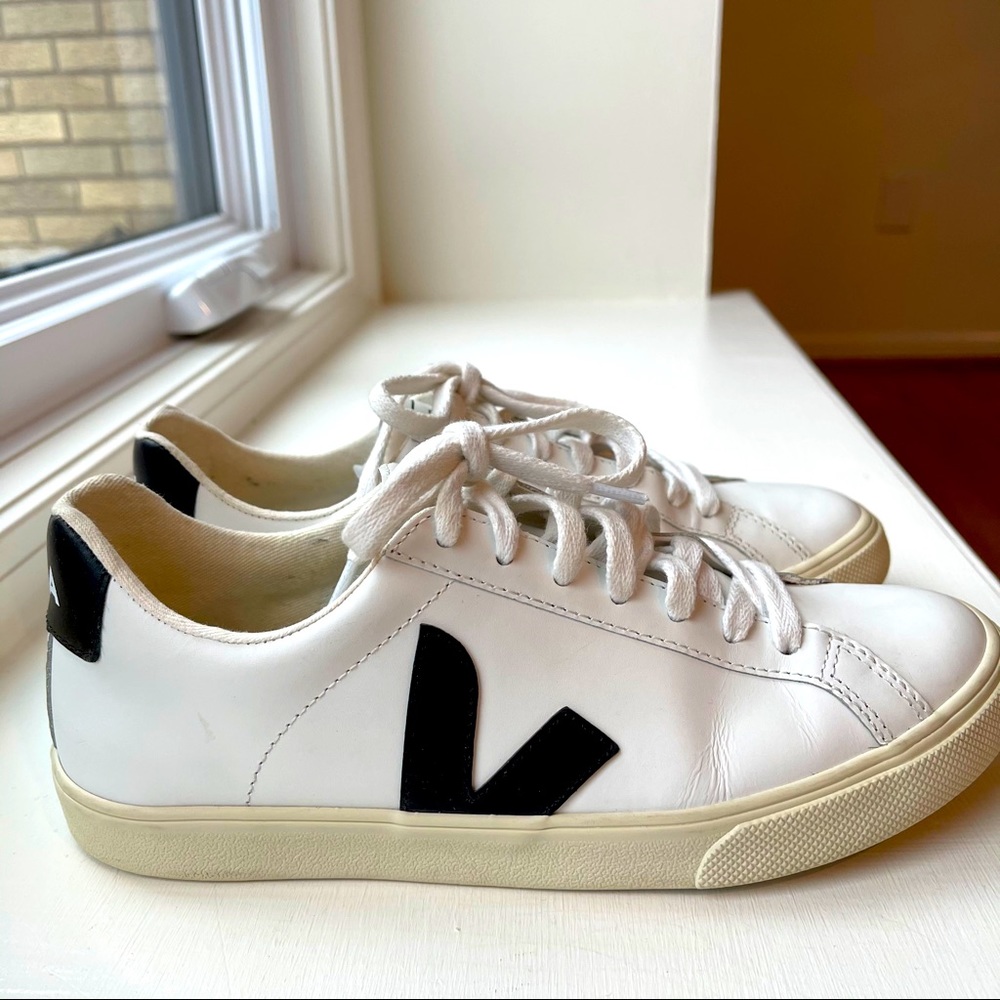 Veja White & Black Esplar Leather Sneaker